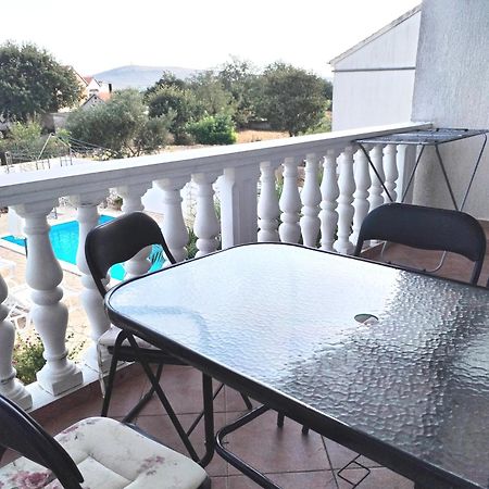 Apartments"Nika" With Private Pool Galovac  Bagian luar foto