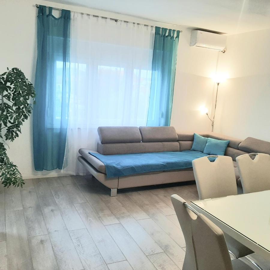 Apartments"Nika" With Private Pool Galovac  Bagian luar foto