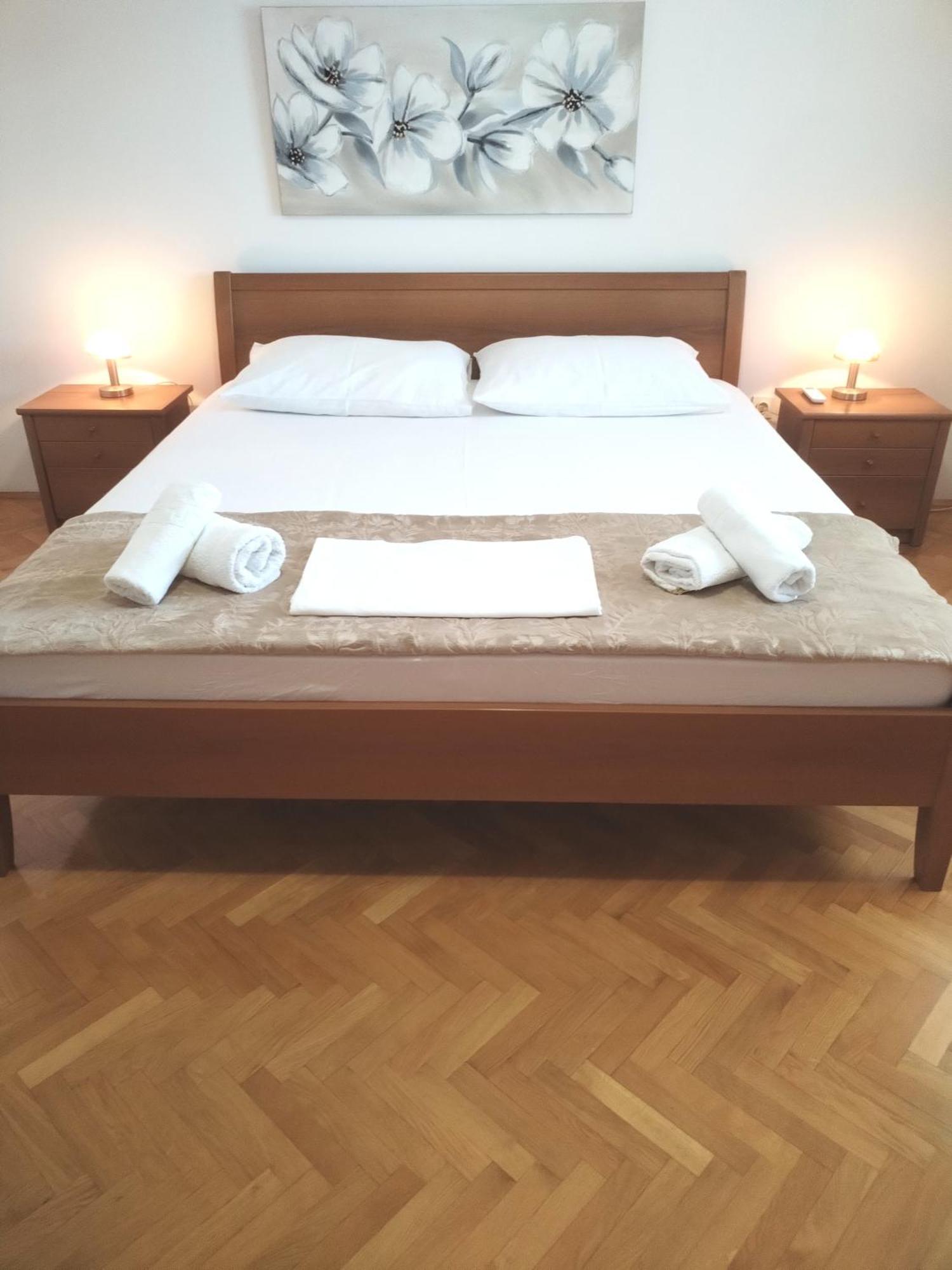 Apartments"Nika" With Private Pool Galovac  Bagian luar foto