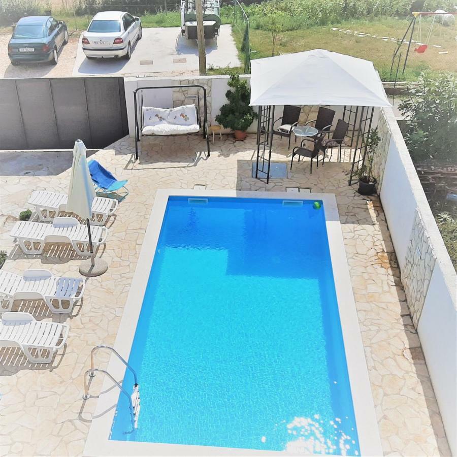 Apartments"Nika" With Private Pool Galovac  Bagian luar foto
