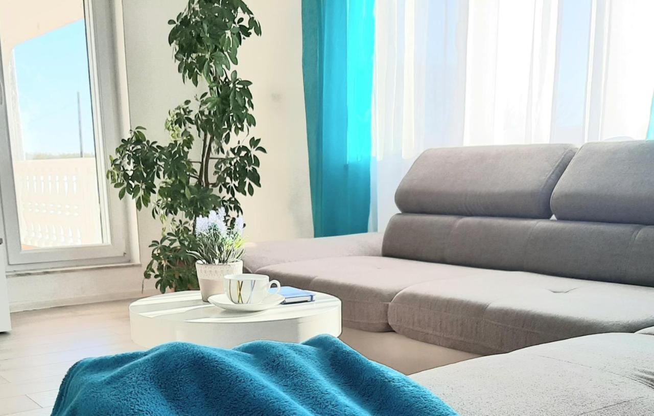 Apartments"Nika" With Private Pool Galovac  Bagian luar foto